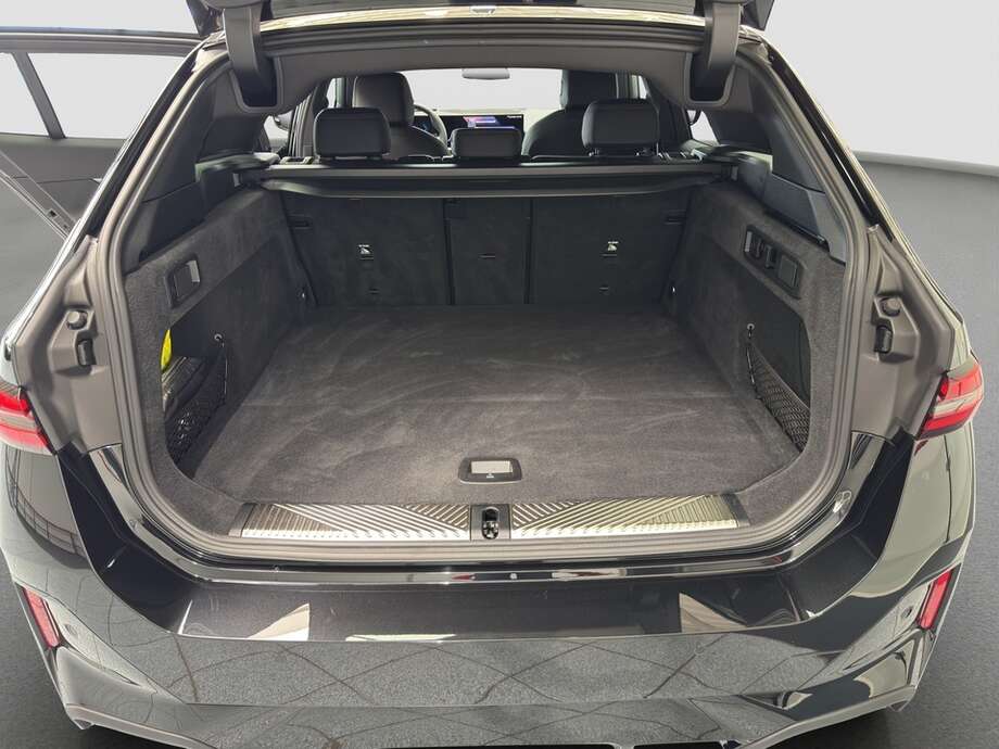 BMW 520d (Bild 5/17)