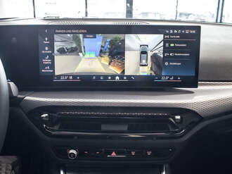 BMW 320d (Bild 2/19)