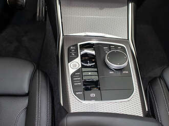BMW 320d (Bild 3/19)