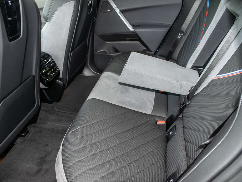 BMW iX (Bild 3/13)