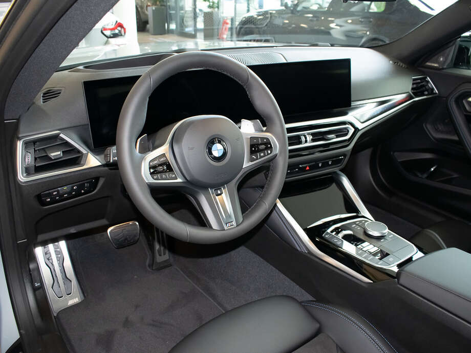 BMW M240i (Bild 13/17)