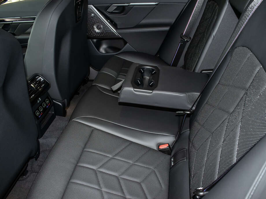 BMW 540d xDrive (Bild 10/22)
