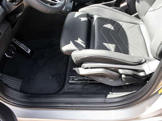 BMW iX1 xDrive30 (Bild 3/18)