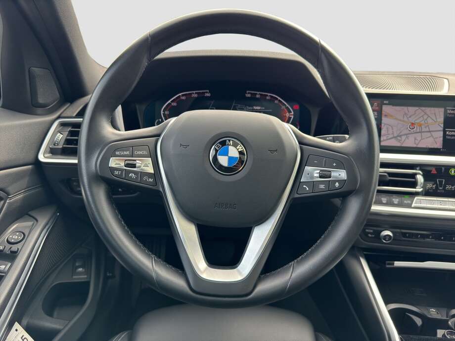 BMW 318i (Bild 4/21)