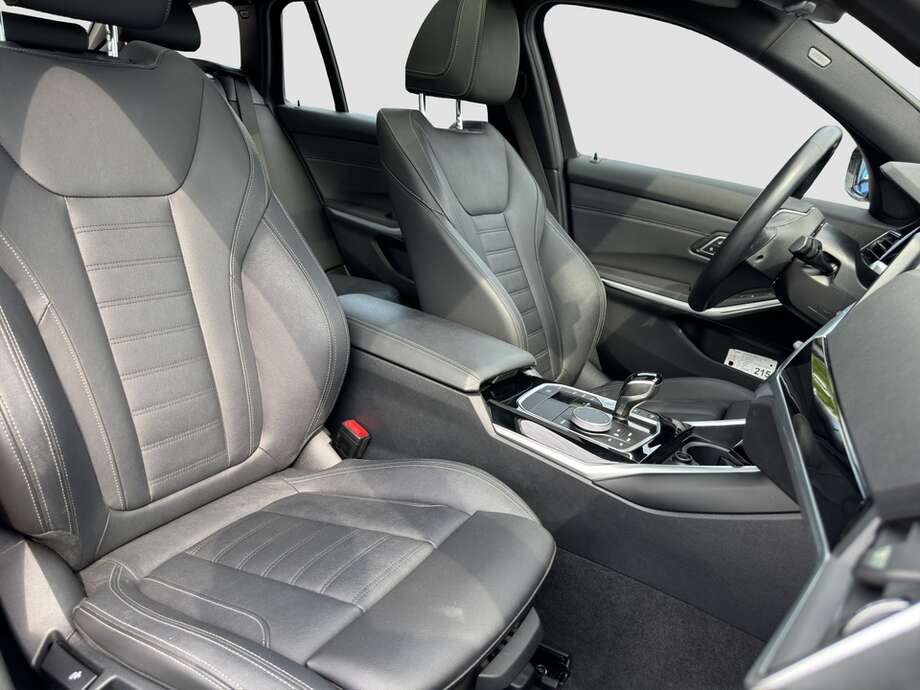BMW 318i (Bild 8/21)
