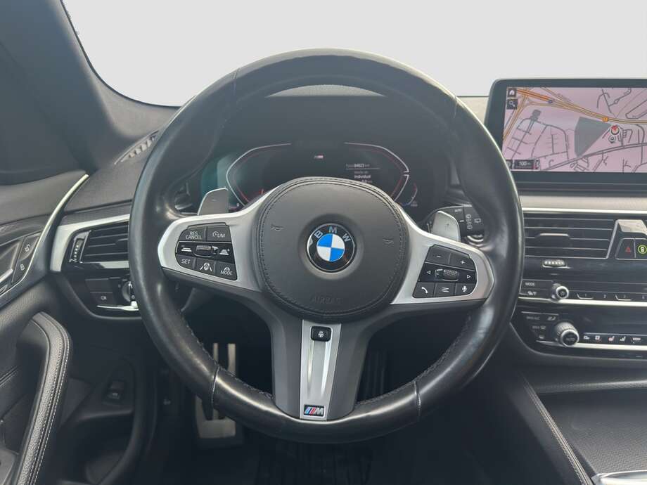 BMW 530d xDrive (Bild 2/2)