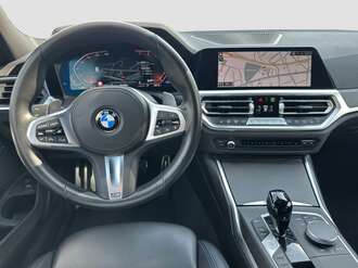 BMW 330i (Bild 2/16)