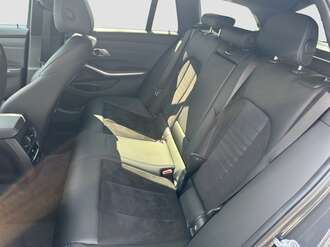 BMW 330i (Bild 3/16)