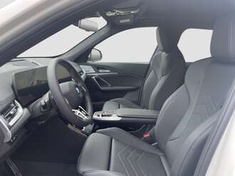 BMW iX1 xDrive30 (Bild 2/16)