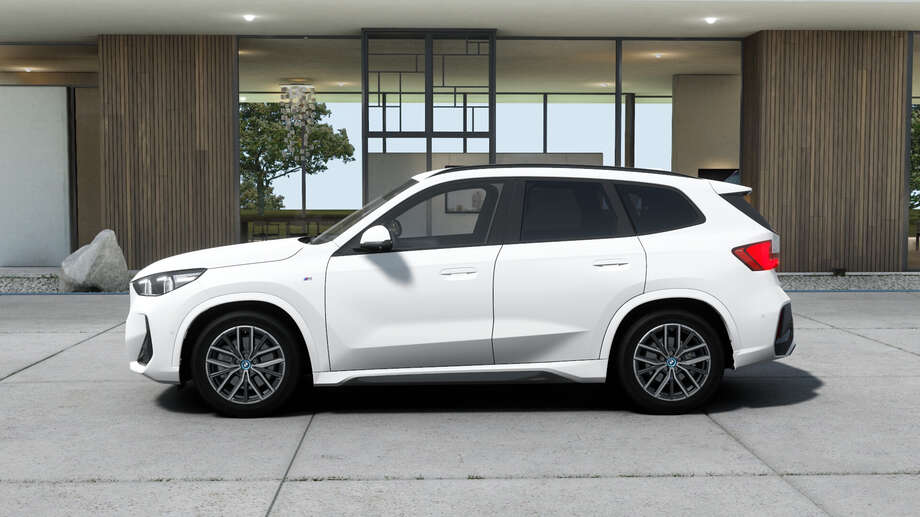 BMW iX1 eDrive20 (Bild 2/5)