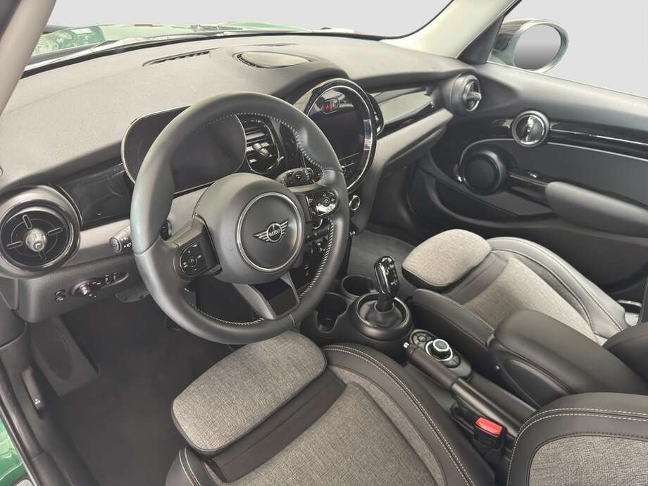MINI Cooper S (Bild 2/16)
