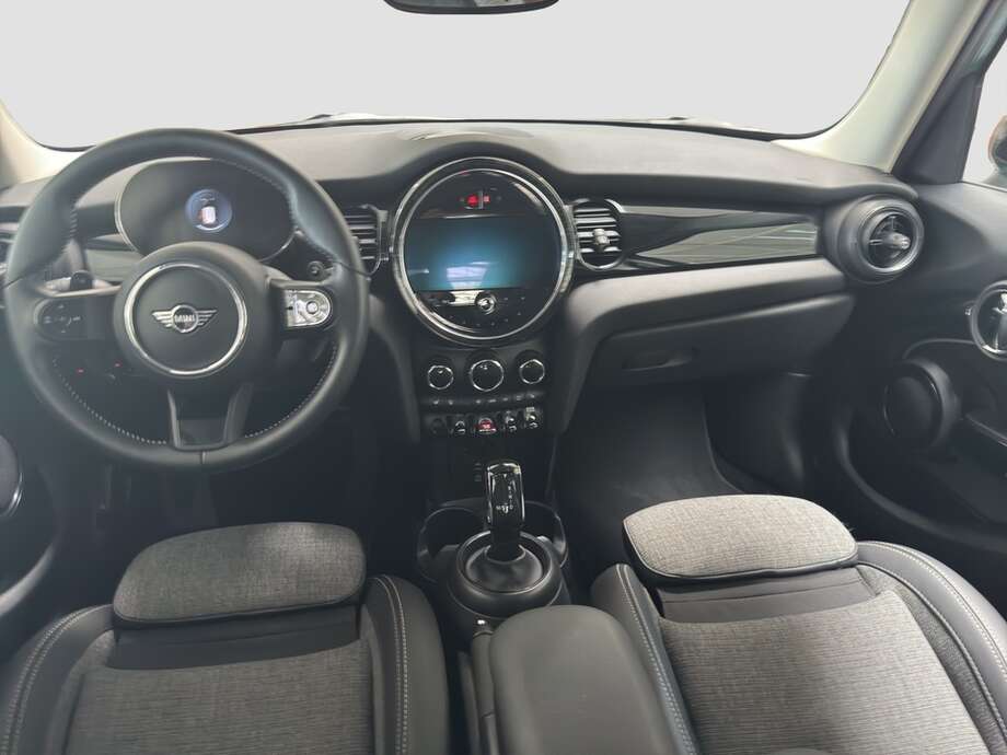 MINI Cooper S (Bild 4/16)
