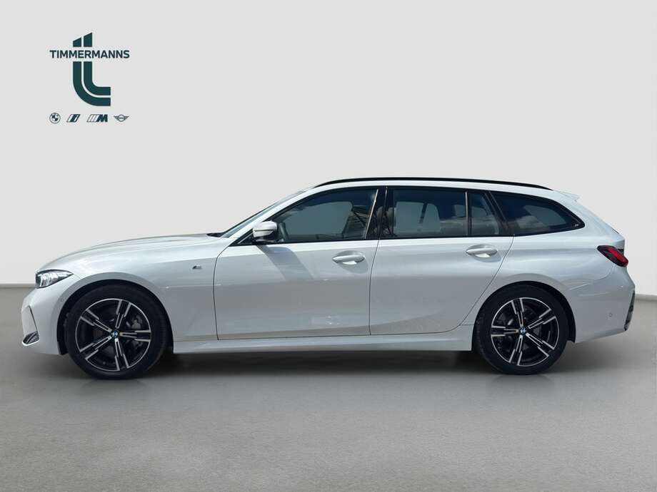 BMW 330i xDrive (Bild 9/16)