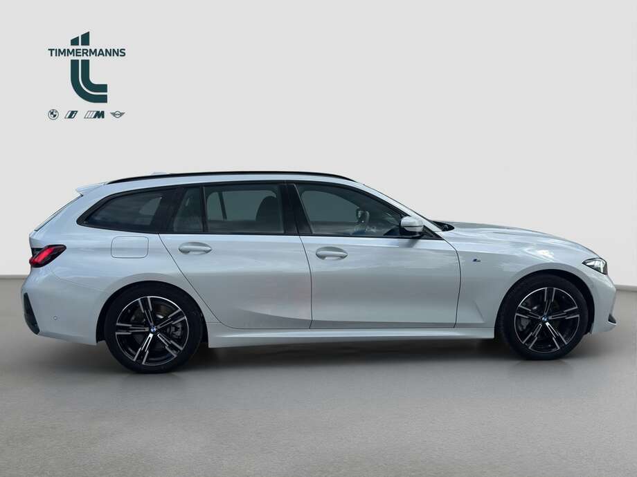 BMW 330i xDrive (Bild 13/16)