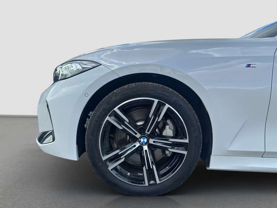 BMW 330i xDrive (Bild 16/16)