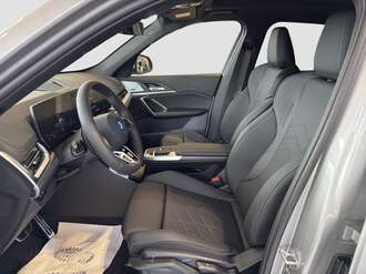 BMW iX1 eDrive20 (Bild 2/16)