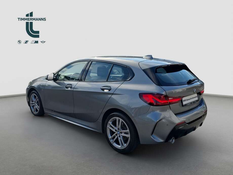 BMW 118i (Bild 12/18)