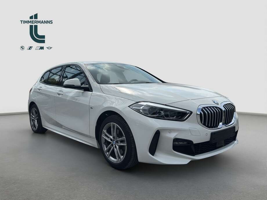 BMW 118i (Bild 15/18)