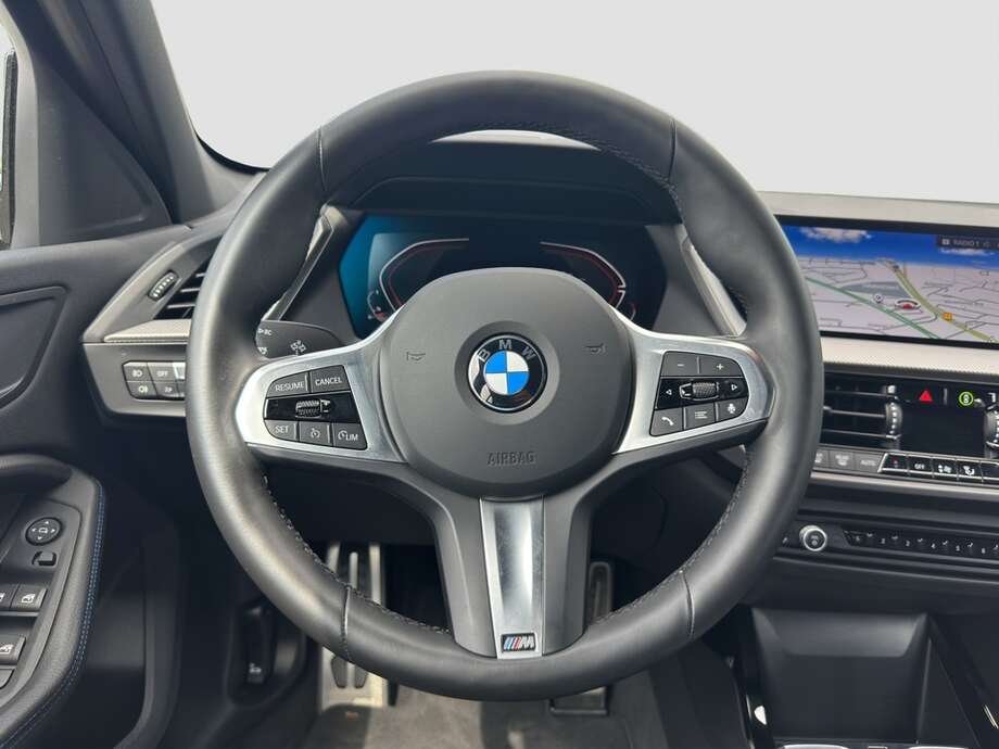 BMW 118i (Bild 2/18)