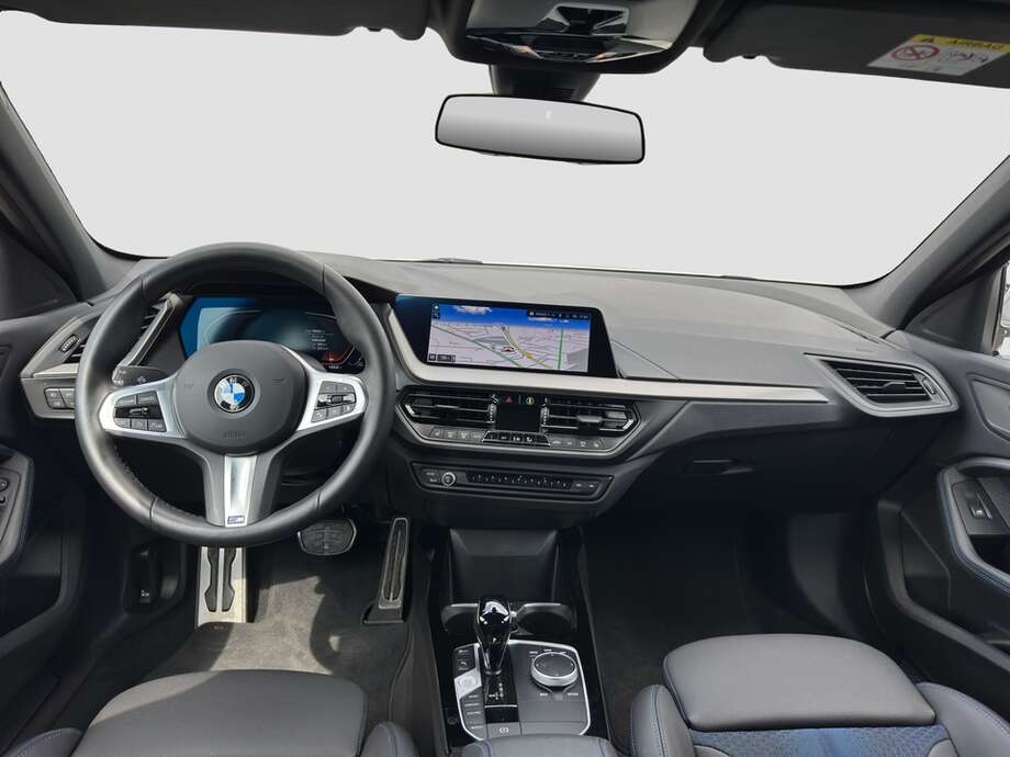 BMW 118i (Bild 3/18)