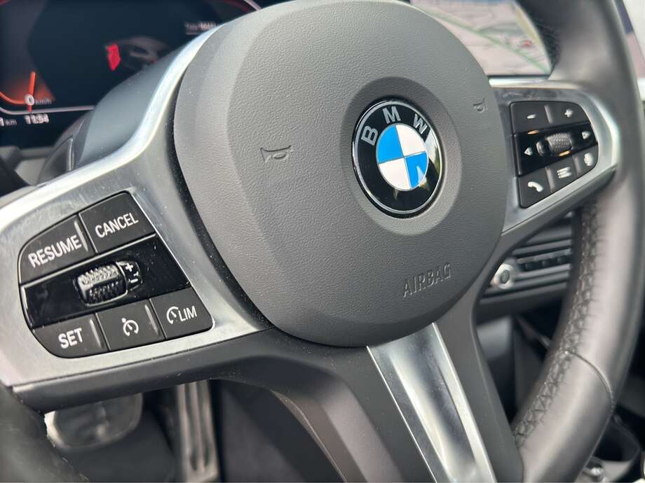 BMW 118i (Bild 8/18)