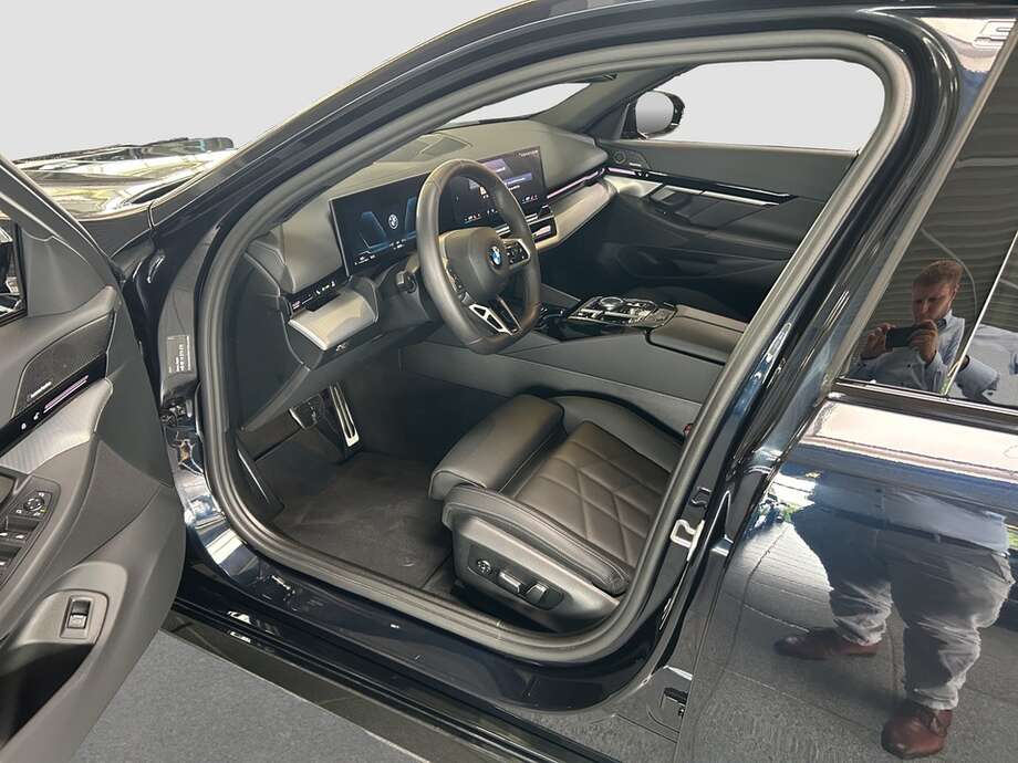 BMW 520d (Bild 2/18)