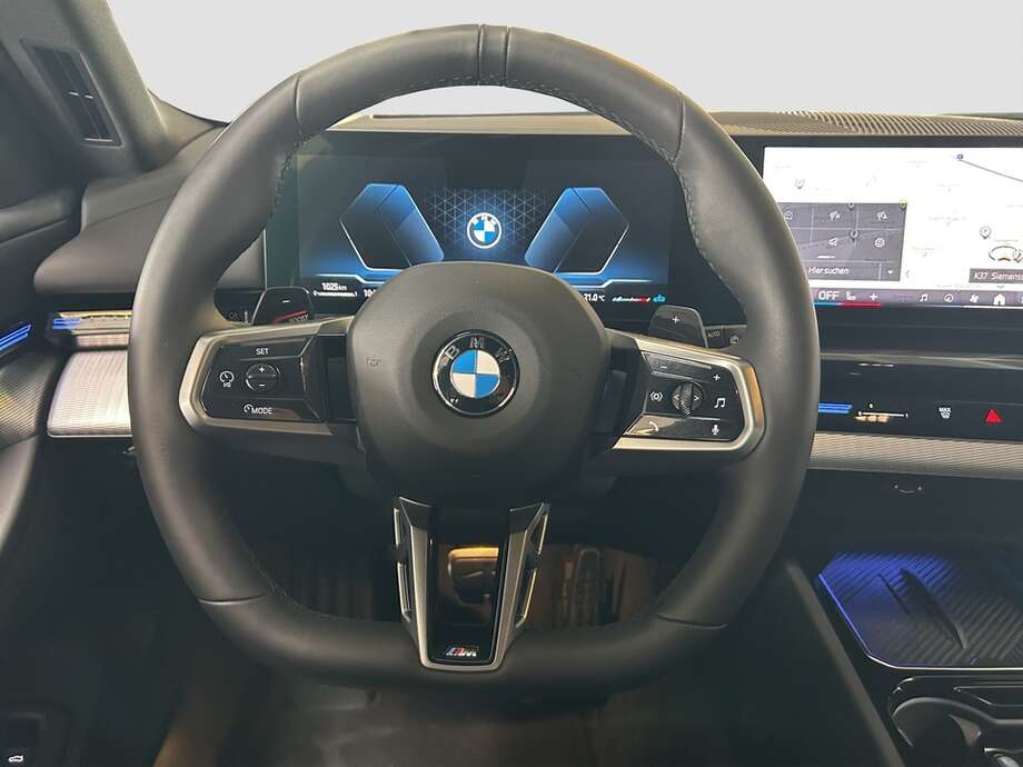 BMW 520d (Bild 4/18)
