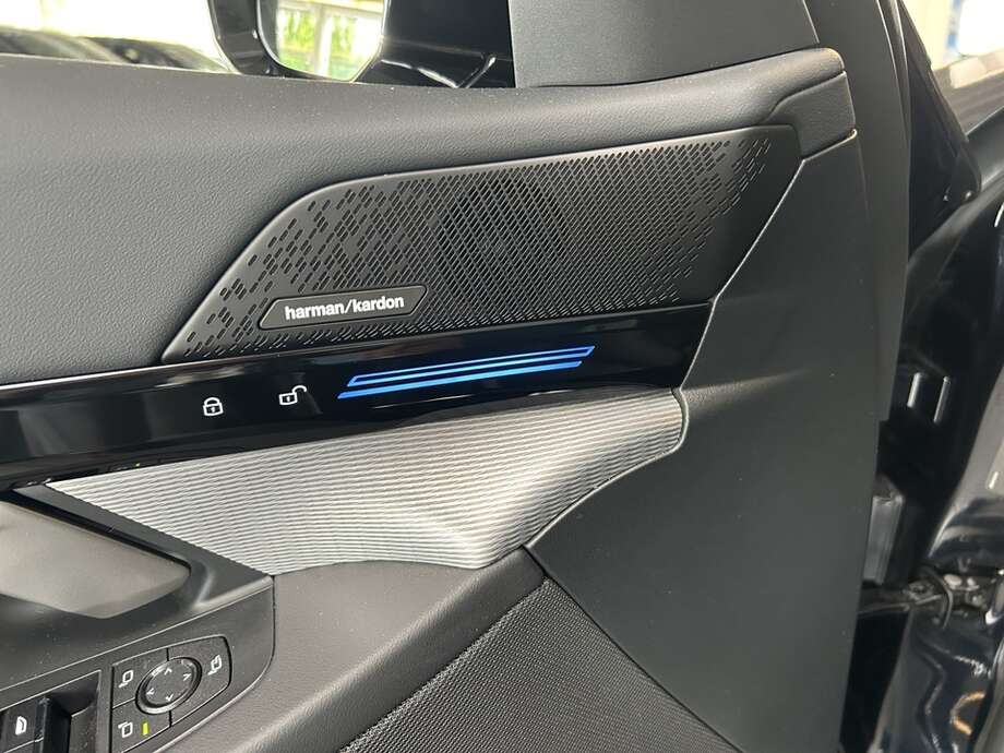 BMW 520d (Bild 9/18)