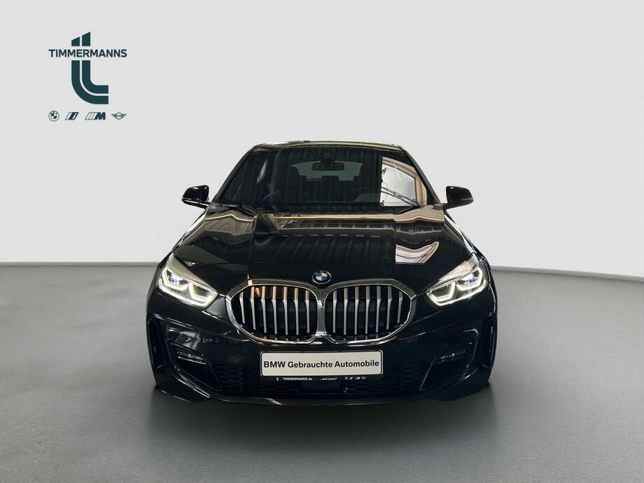 BMW 118i (Bild 9/15)