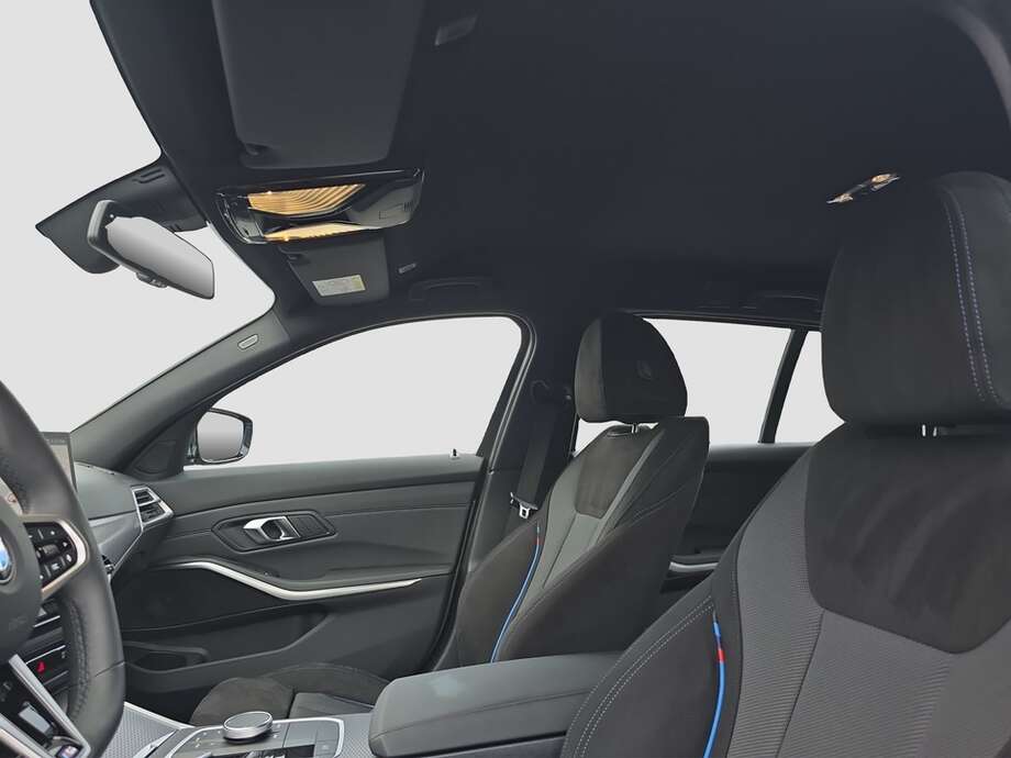 BMW 330i xDrive (Bild 3/18)
