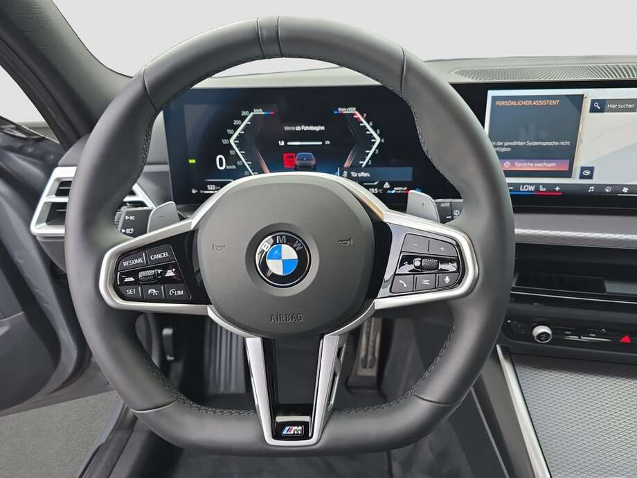 BMW 330i xDrive (Bild 4/18)