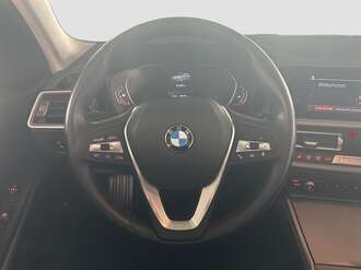 BMW 318i (Bild 3/15)