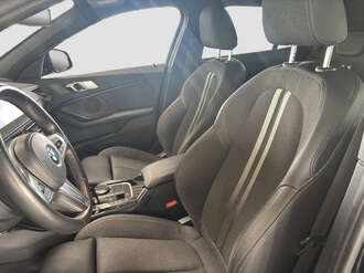 BMW 120i (Bild 1/15)