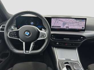 BMW 330i xDrive (Bild 2/15)