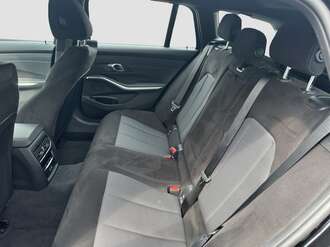 BMW 330i xDrive (Bild 3/15)