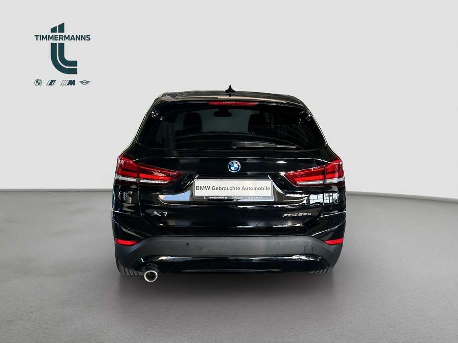 BMW X1 (Bild 12/17)