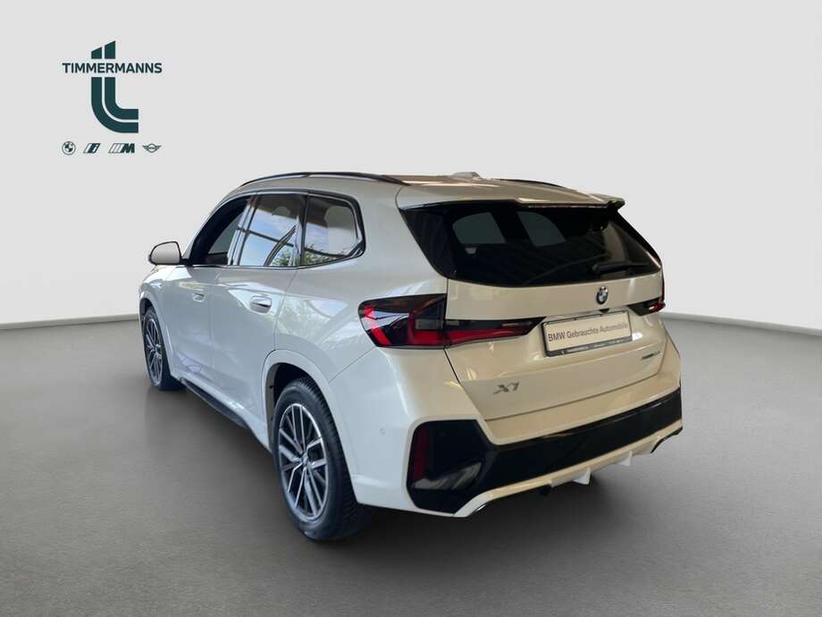 BMW X1 (Bild 10/16)