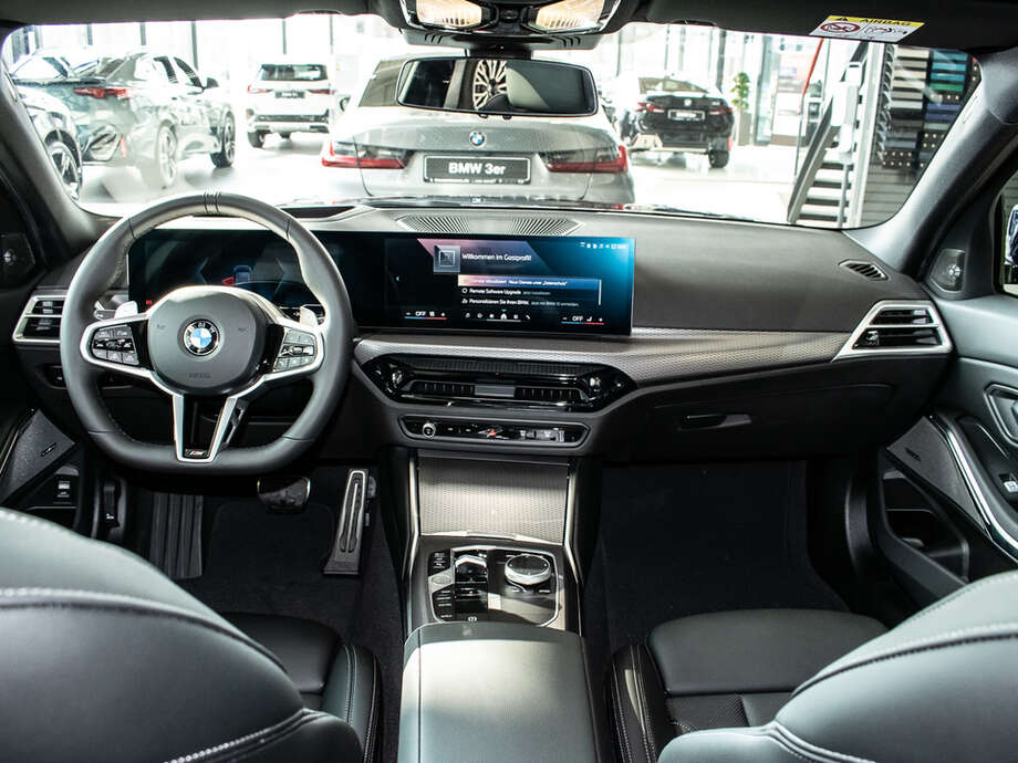 BMW 330d xDrive (Bild 17/20)