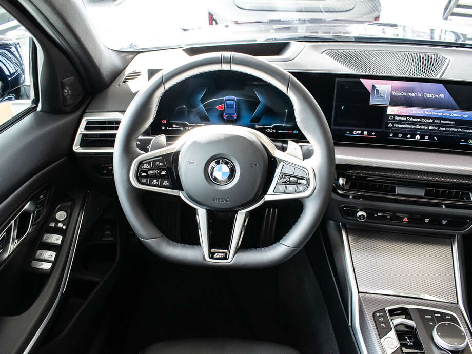 BMW 330d xDrive (Bild 18/20)